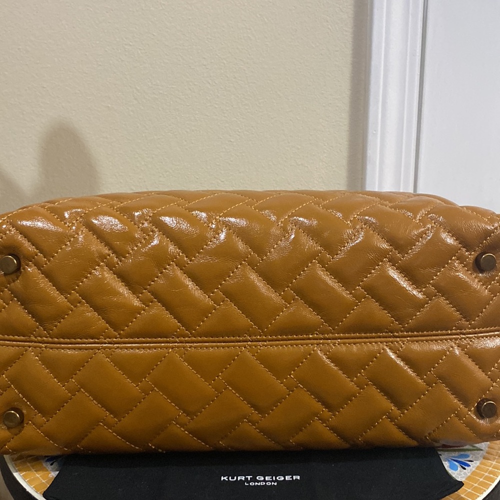 Kurt Geiger Kensington Quilted Leather Tote - Picture 8 of 13